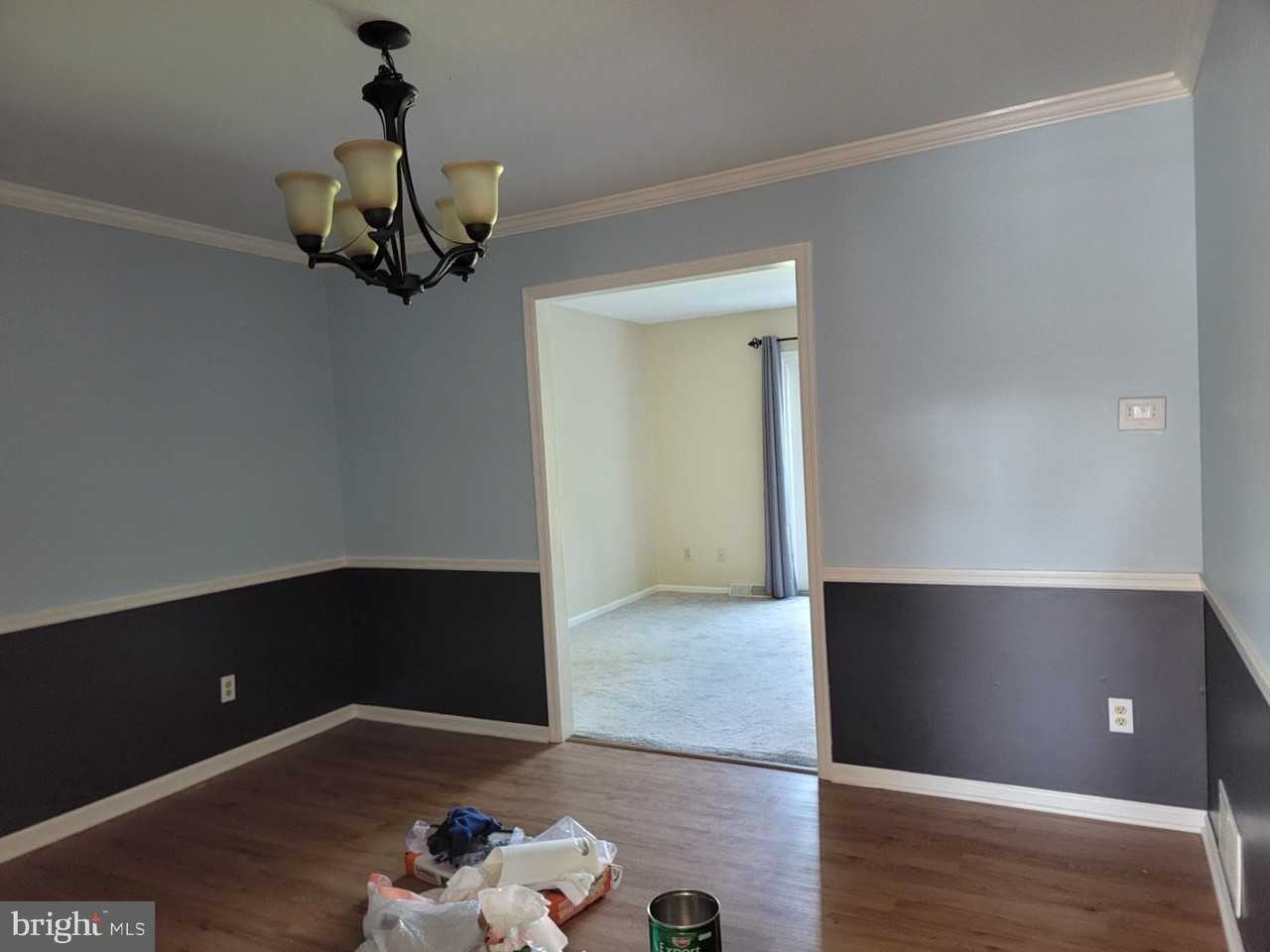 4517 N Hedgerow Dr - Photo 4 of 9