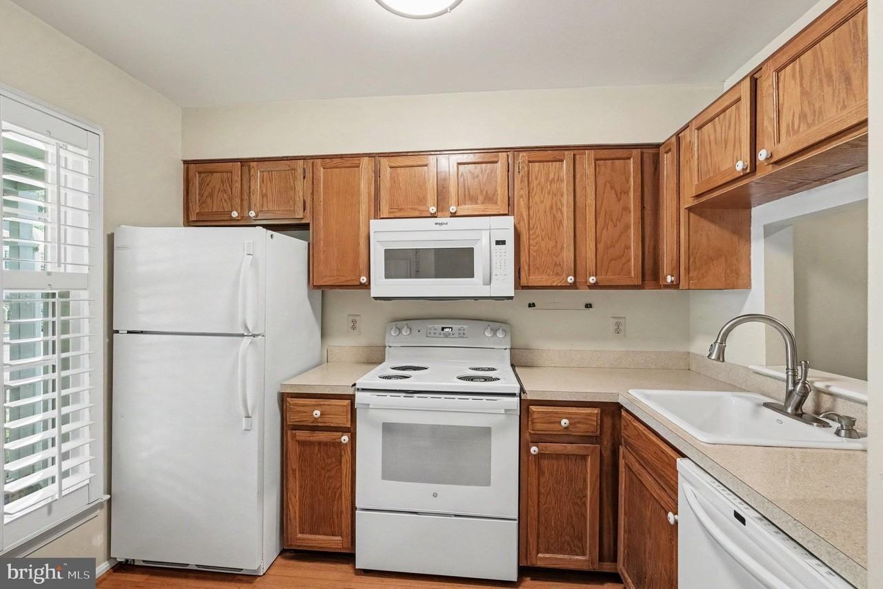 15067 Maple Glen Ct - Photo 7 of 26