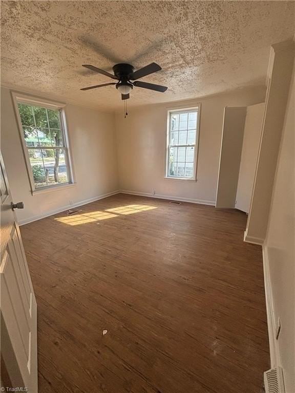 836 W Sprague St - Photo 5 of 13