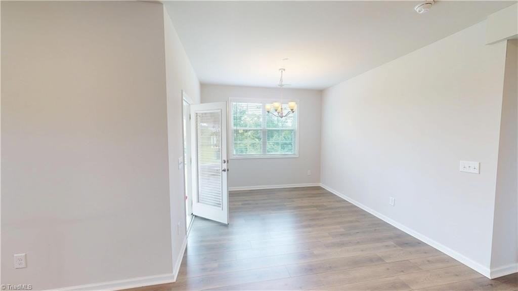 4415 Sapphire Ct - Photo 7 of 7