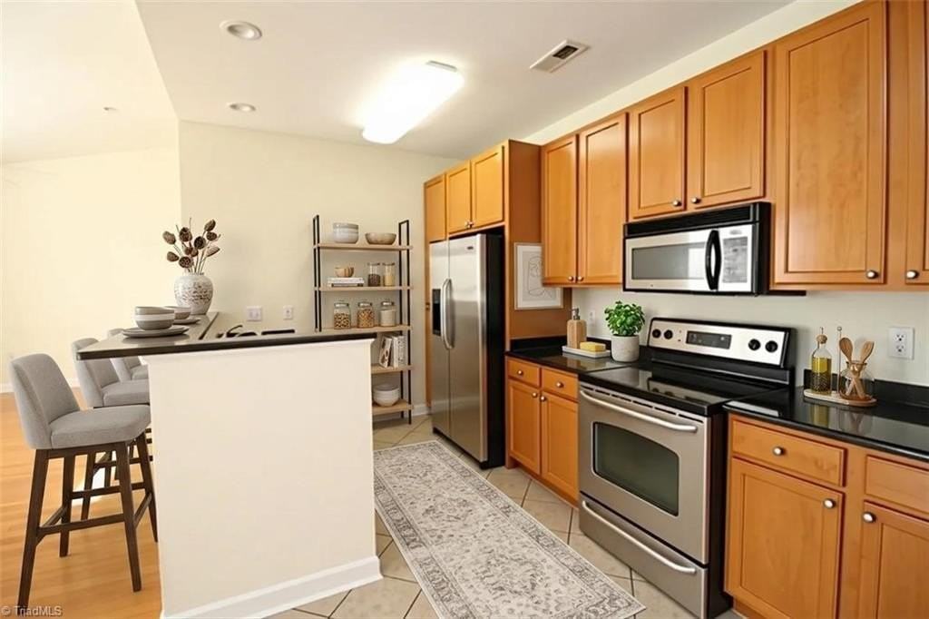 100 Sunset Cir - Photo 2 of 19