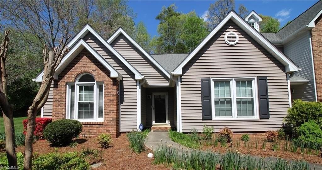 33 Cedar Knoll Dr - Photo 2 of 26