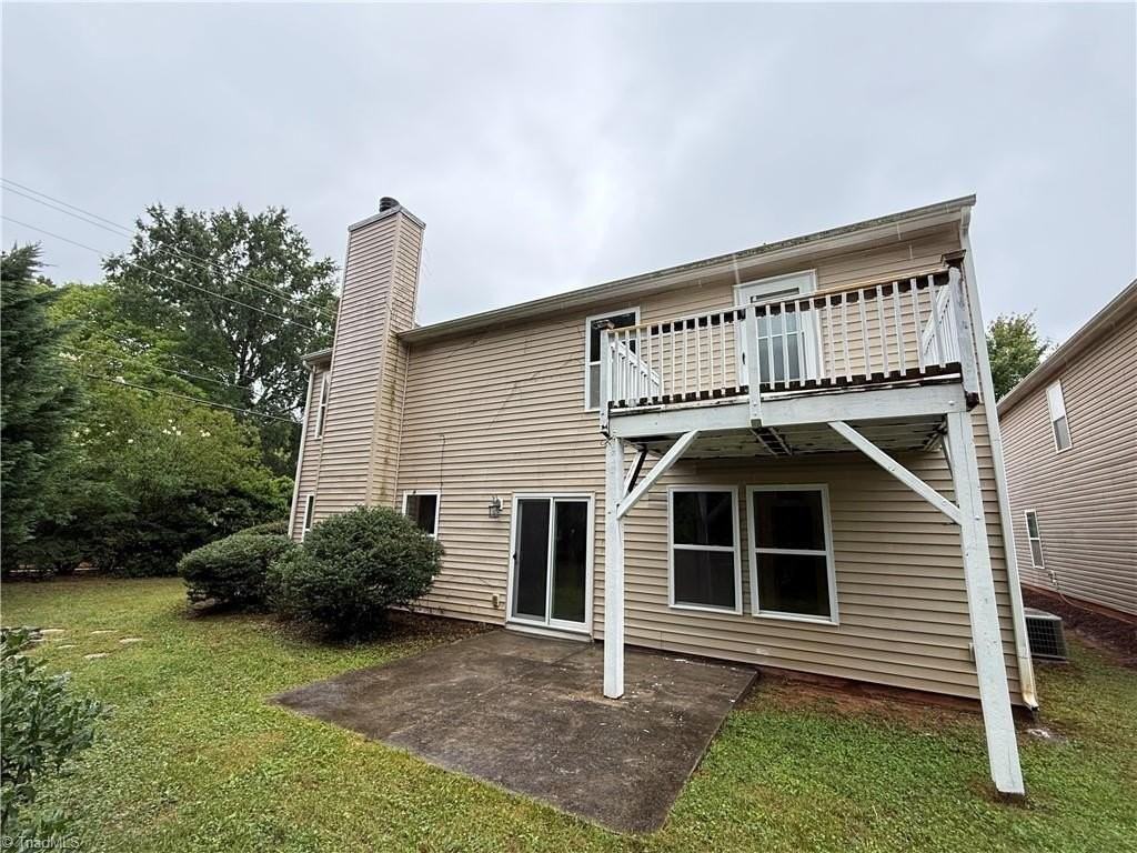4209 Oak Pointe Dr - Photo 2 of 8