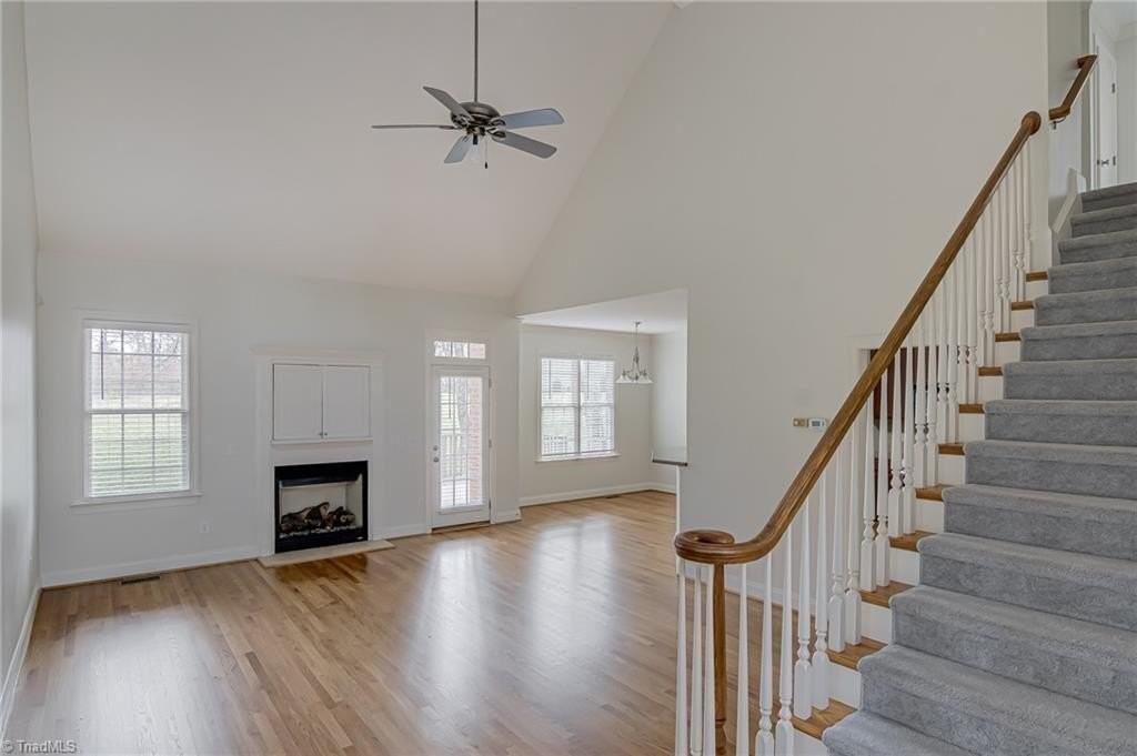 5708 Mabe Dr - Photo 3 of 32
