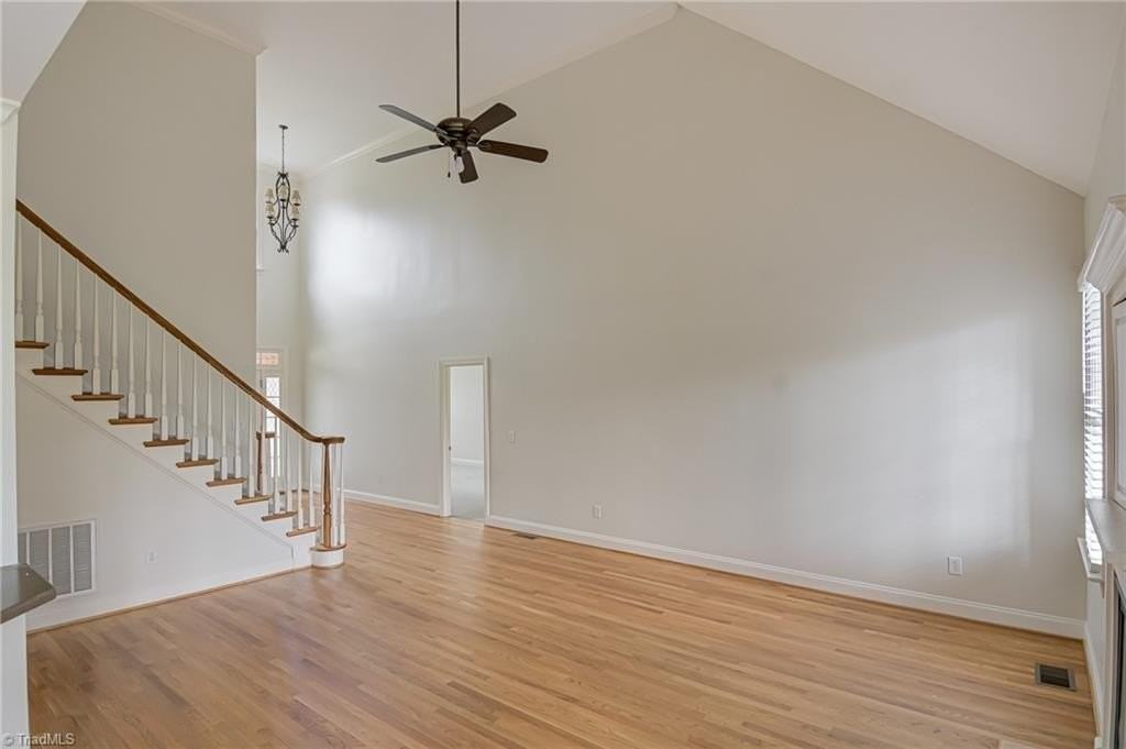 5708 Mabe Dr - Photo 5 of 32