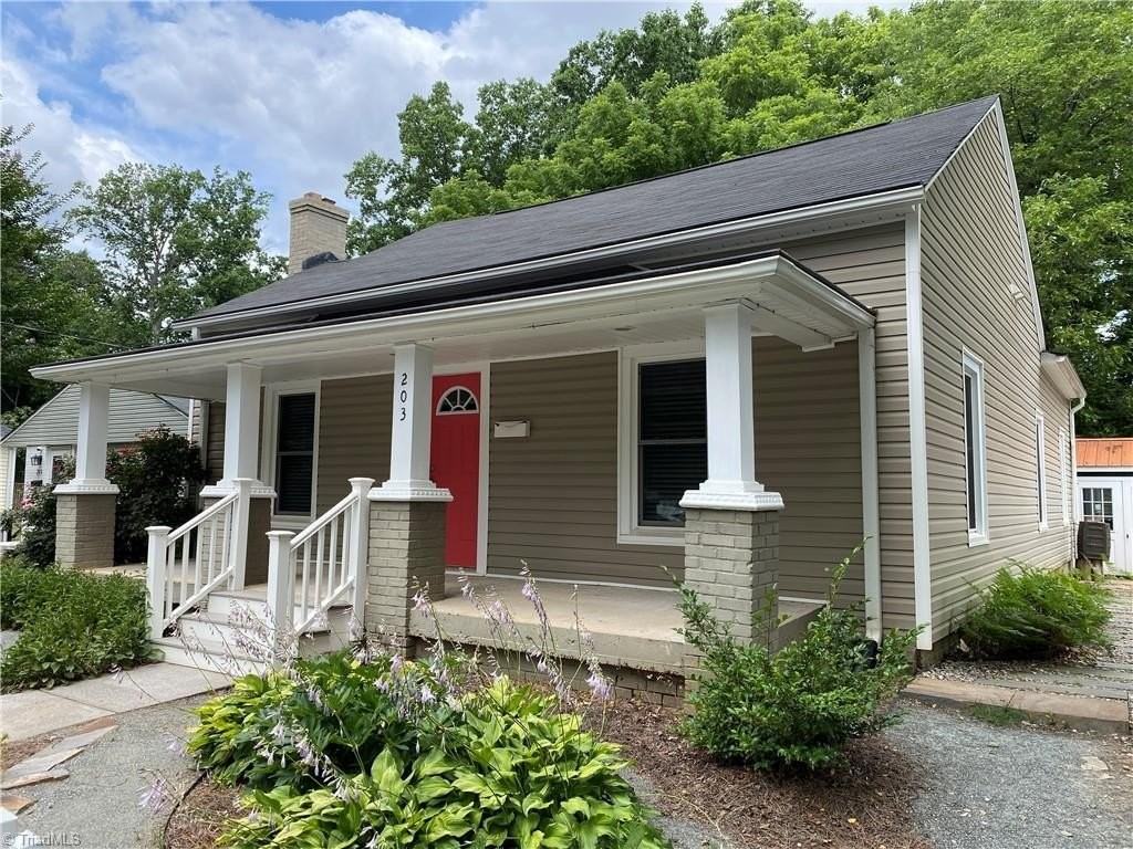 203 Shawnee St - Photo 2 of 28