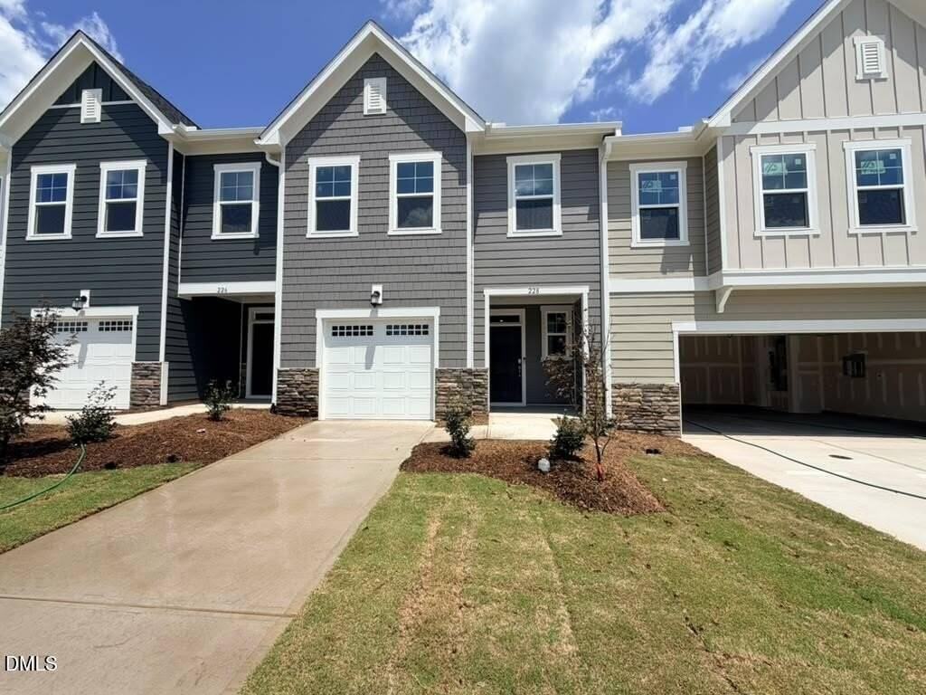228 Deercroft Dr