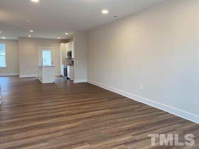 904 Hillman Ln - Photo 3 of 26