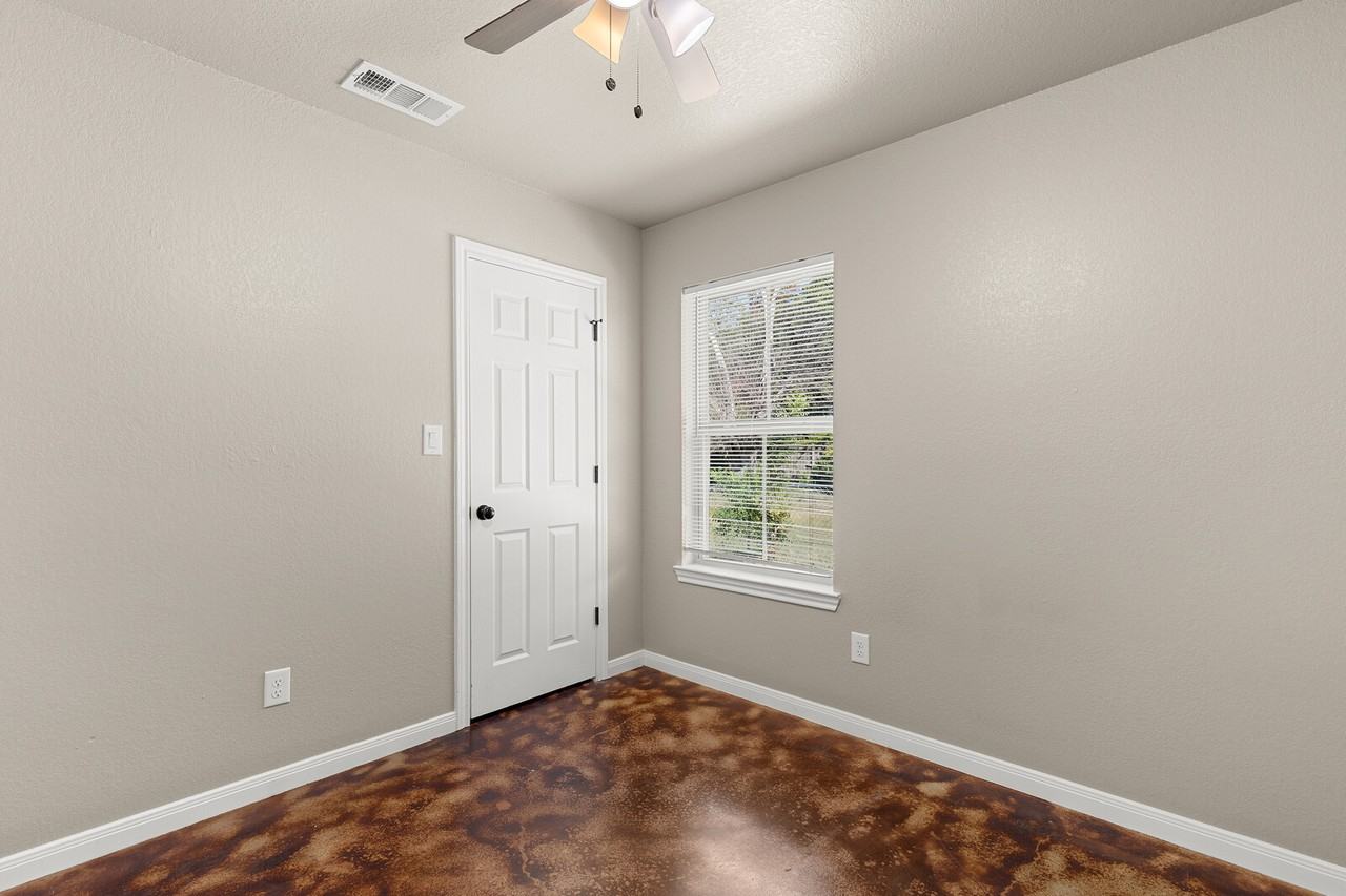 3200 N 17th St #2 - Photo 5 of 13