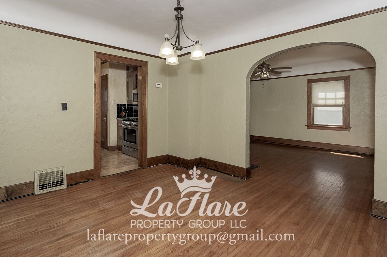 3730 Wyckliffe Pkwy #1 - Photo 7 of 32