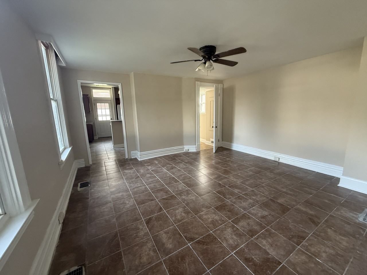 101 Shelby St #1 - Photo 5 of 28