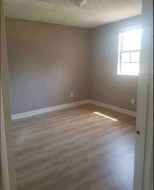 1145 N Graycroft Ave #1145 - Photo 4 of 14