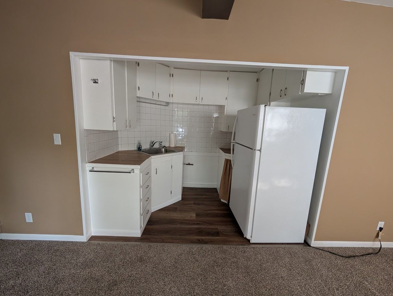 2513 Sw Buchanan St #1 - Photo 5 of 6