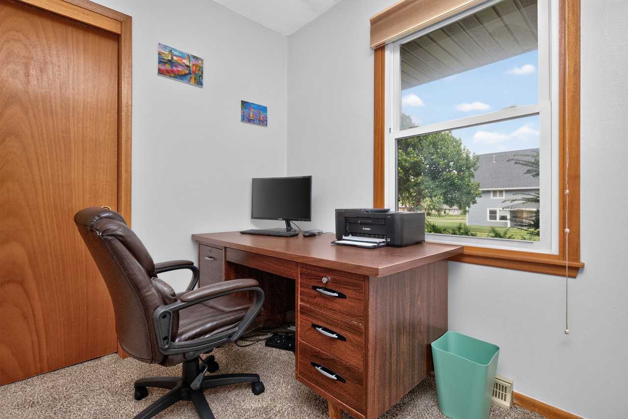 202 Northwest Sharmin Drive - Photo 3 of 24