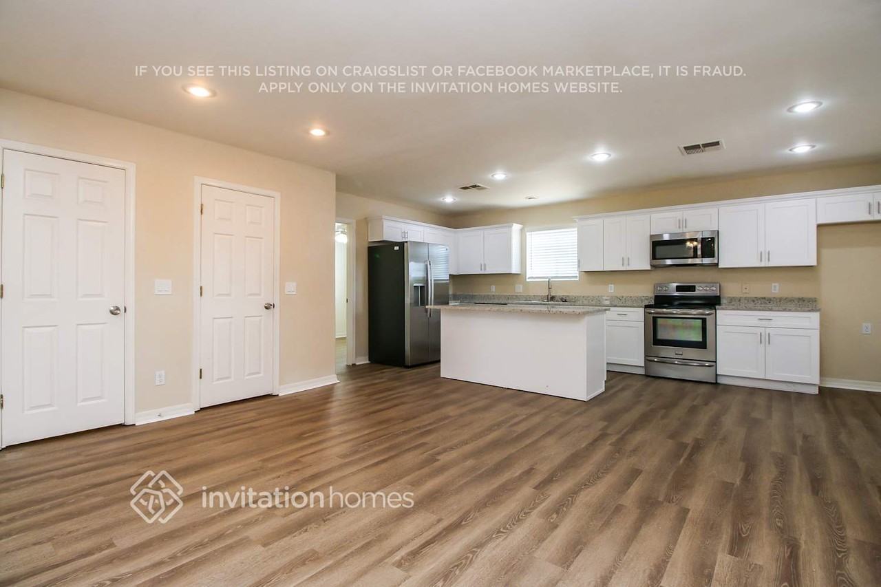 2551 E Diamond Cir - Photo 6 of 17