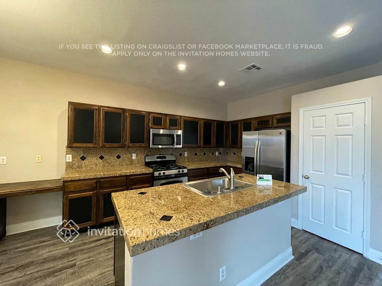 5201 Wapiti Point Ct - Photo 5 of 23
