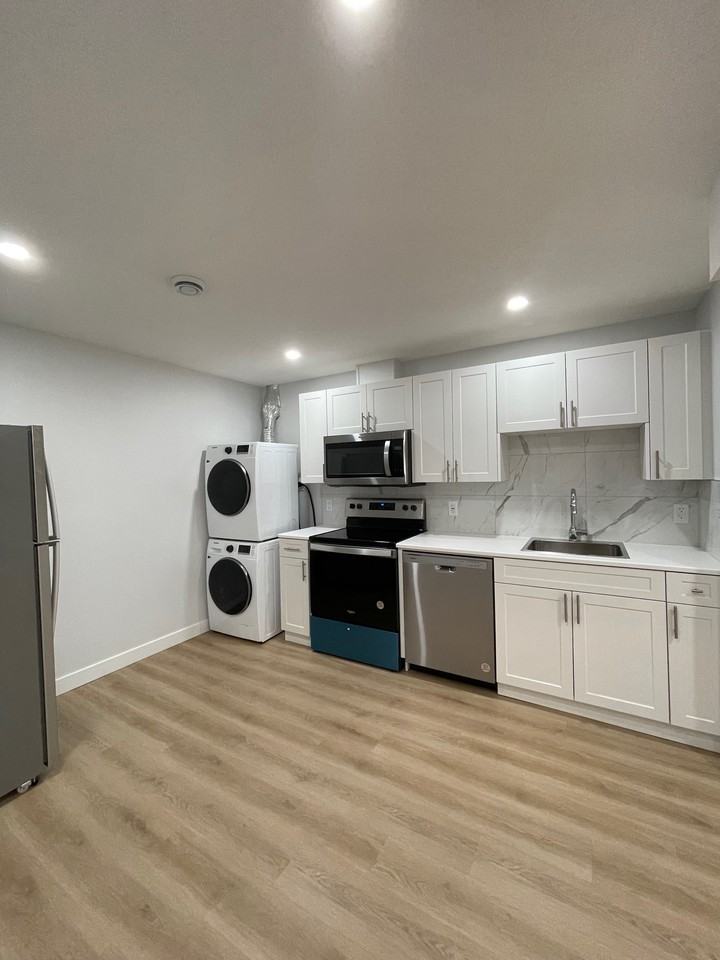 15622 18 Ave Sw - Photo 5 of 14