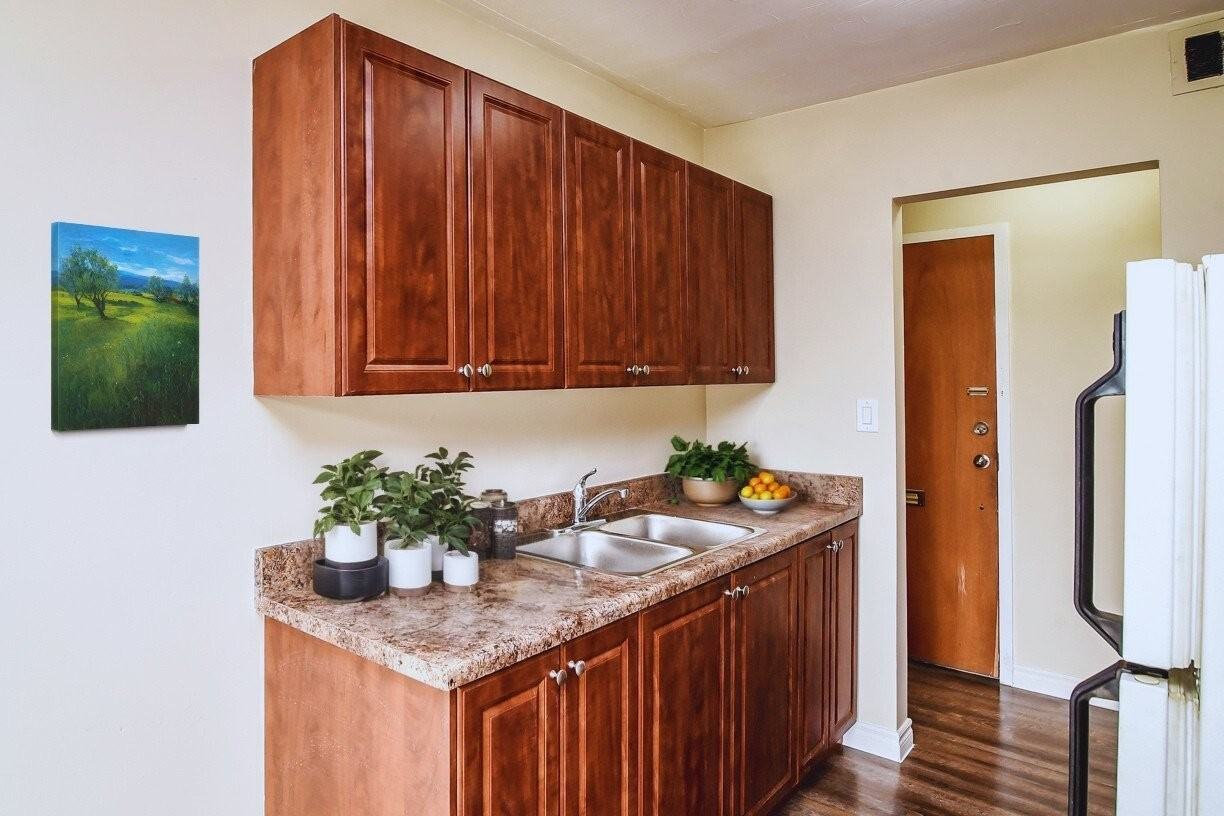 Birchwood Apartments - Photo 4 of 8