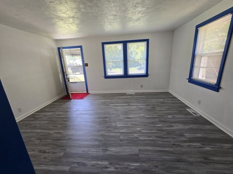 2312 Reed Rd - Photo 6 of 22