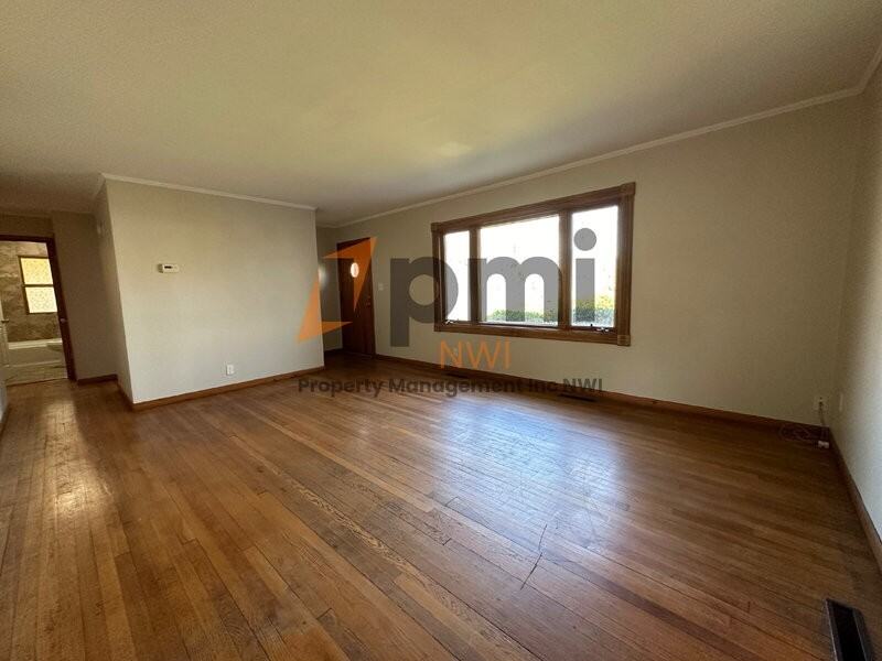 202 Es - Photo 5 of 24