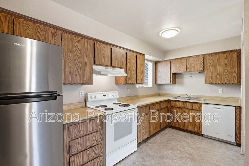 1625 N Date #26 - Photo 7 of 20