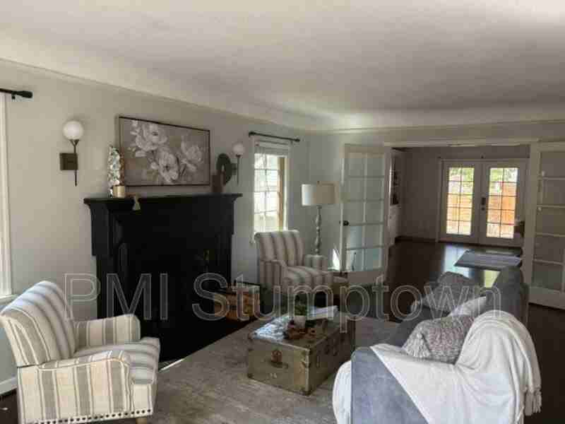 7407 Se 30th Ave - Photo 2 of 32