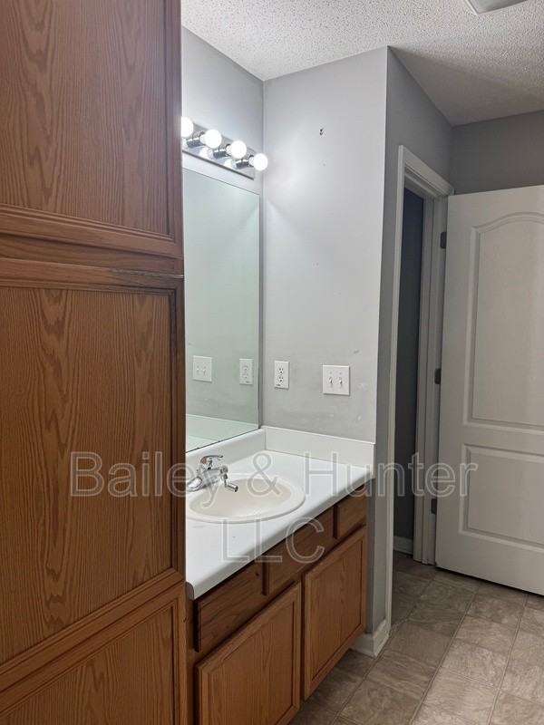 3257 Cascade Parc Blvd Sw - Photo 2 of 12