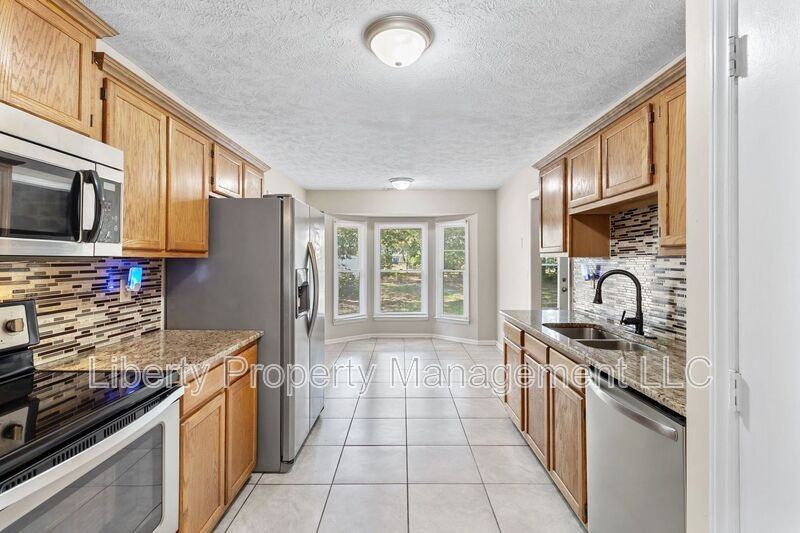6754 Cedar Chest Ct - Photo 5 of 16
