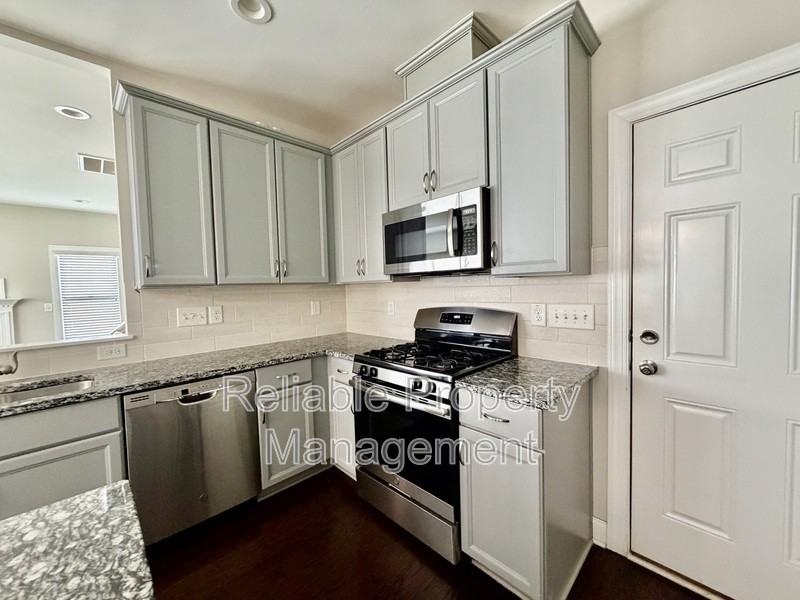36 Douglas Fir Pl - Photo 5 of 24