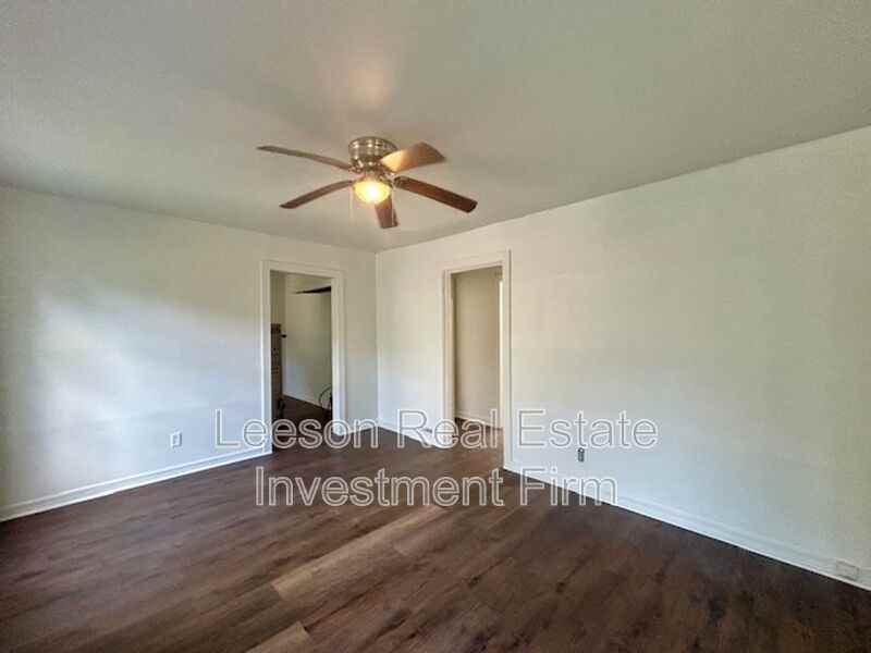 318 W 68th St - Photo 2 of 12
