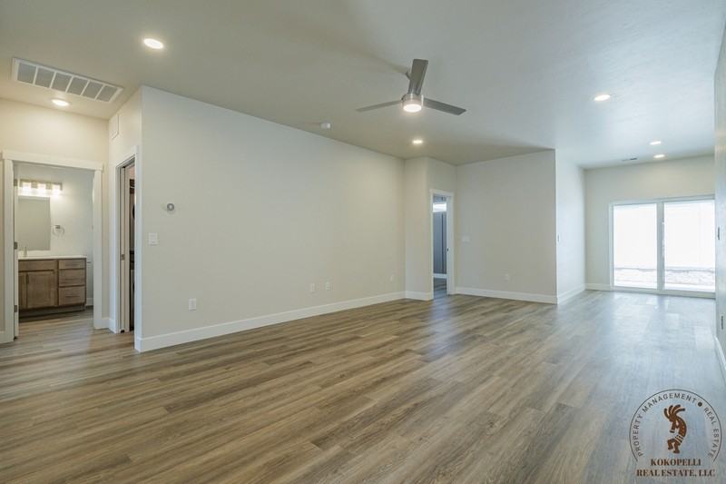 2454 Hamilton Rd - Photo 3 of 30
