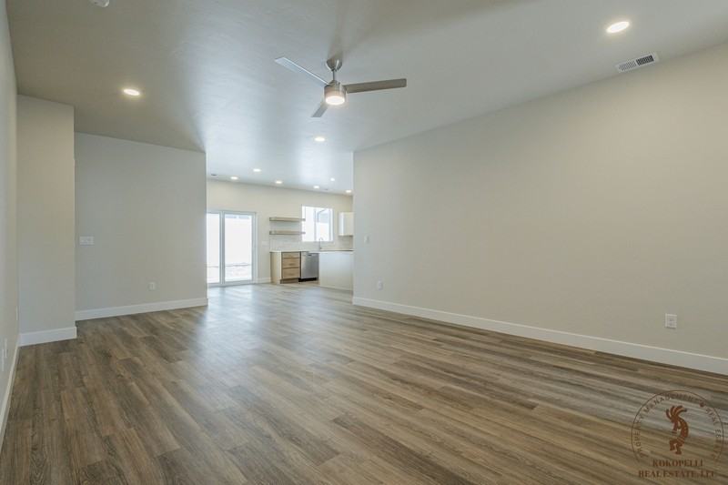 2454 Hamilton Rd - Photo 4 of 30