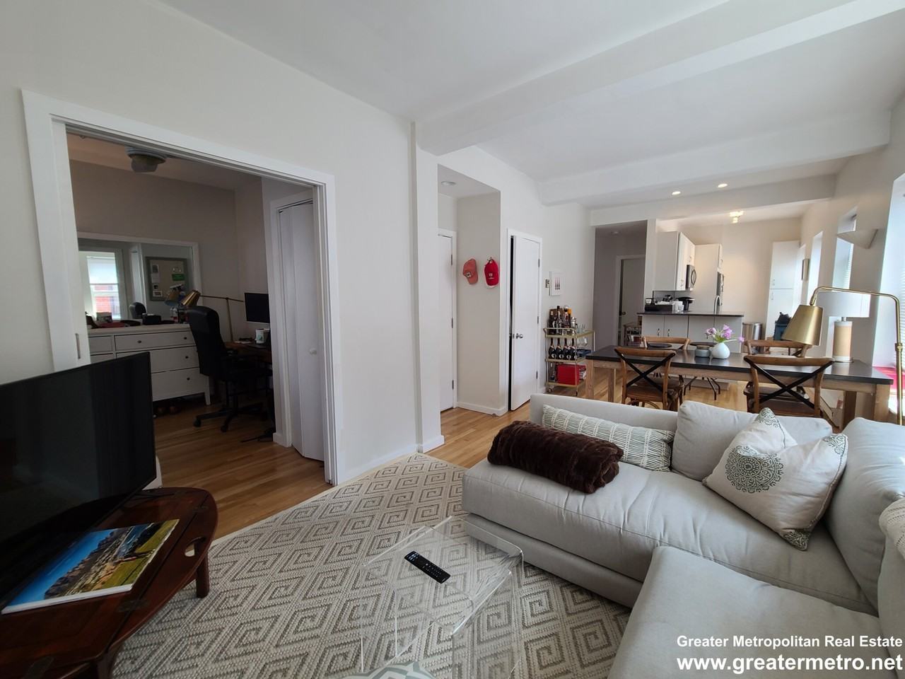 5 Holden Ct #4 - Photo 2 of 17