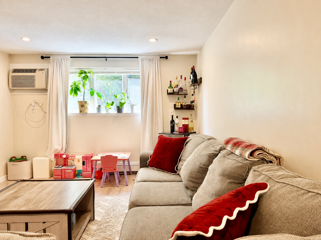21 Greenwood St #3