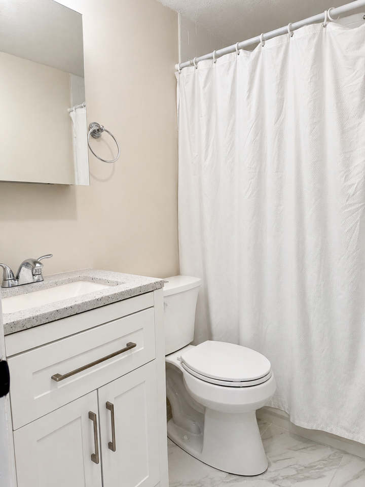 21 Greenwood St #3 - Photo 2 of 15