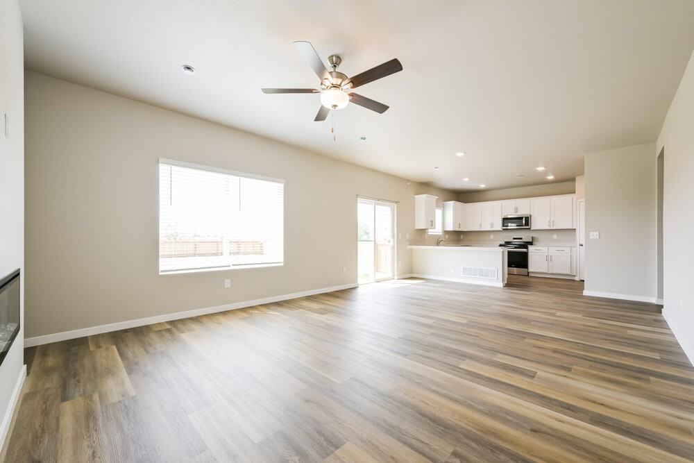 2210 Christina St - Photo 6 of 17
