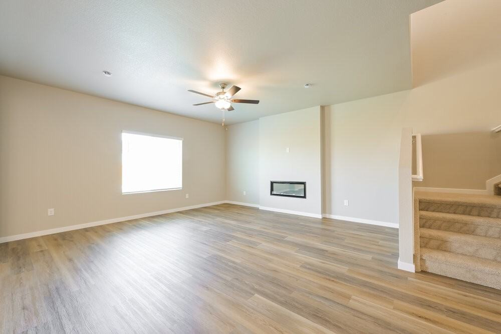 2231 Christina St - Photo 4 of 17