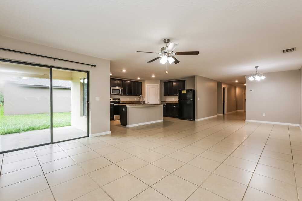 7014 Redbay Dr - Photo 3 of 16