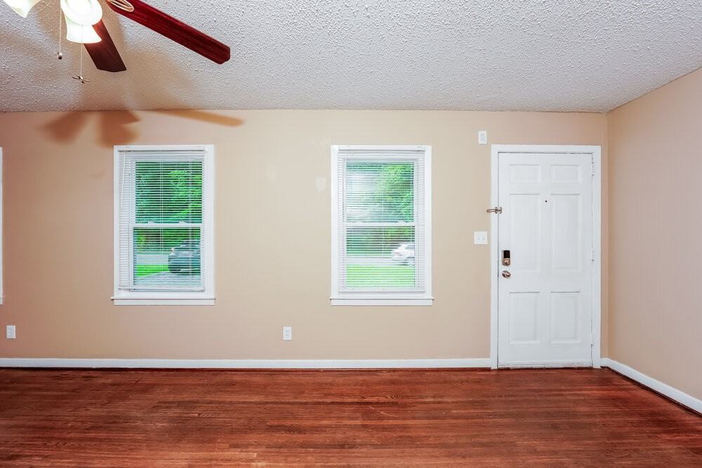 948 Edwards Lake Rd - Photo 4 of 16