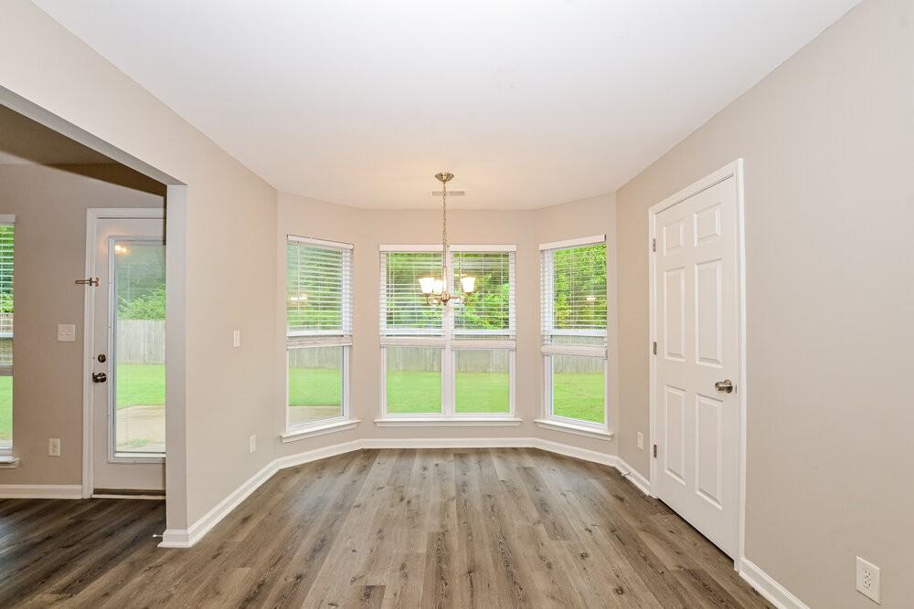 13183 Sandbourne S - Photo 7 of 17