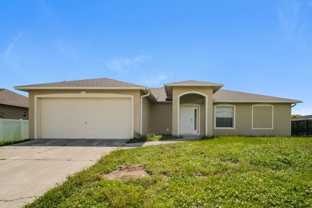 218 Sw 11th Ave - Photo 1 of 1