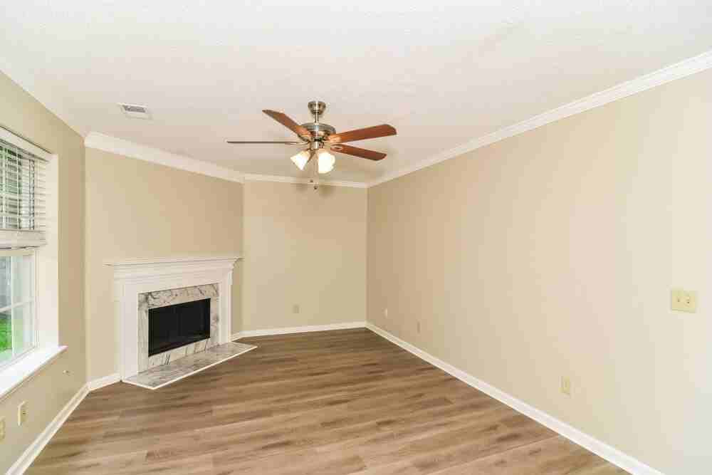 432 Cedar Park Cir - Photo 4 of 17