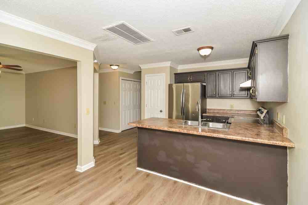 432 Cedar Park Cir - Photo 7 of 17