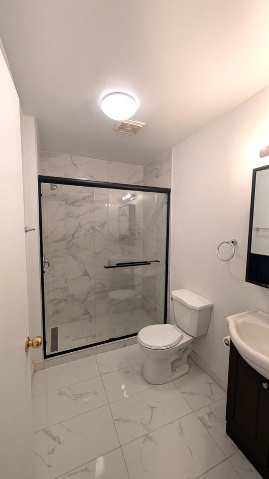 56 2e Av - Photo 4 of 10