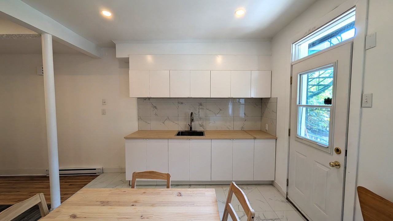 56 2e Av — photo 3