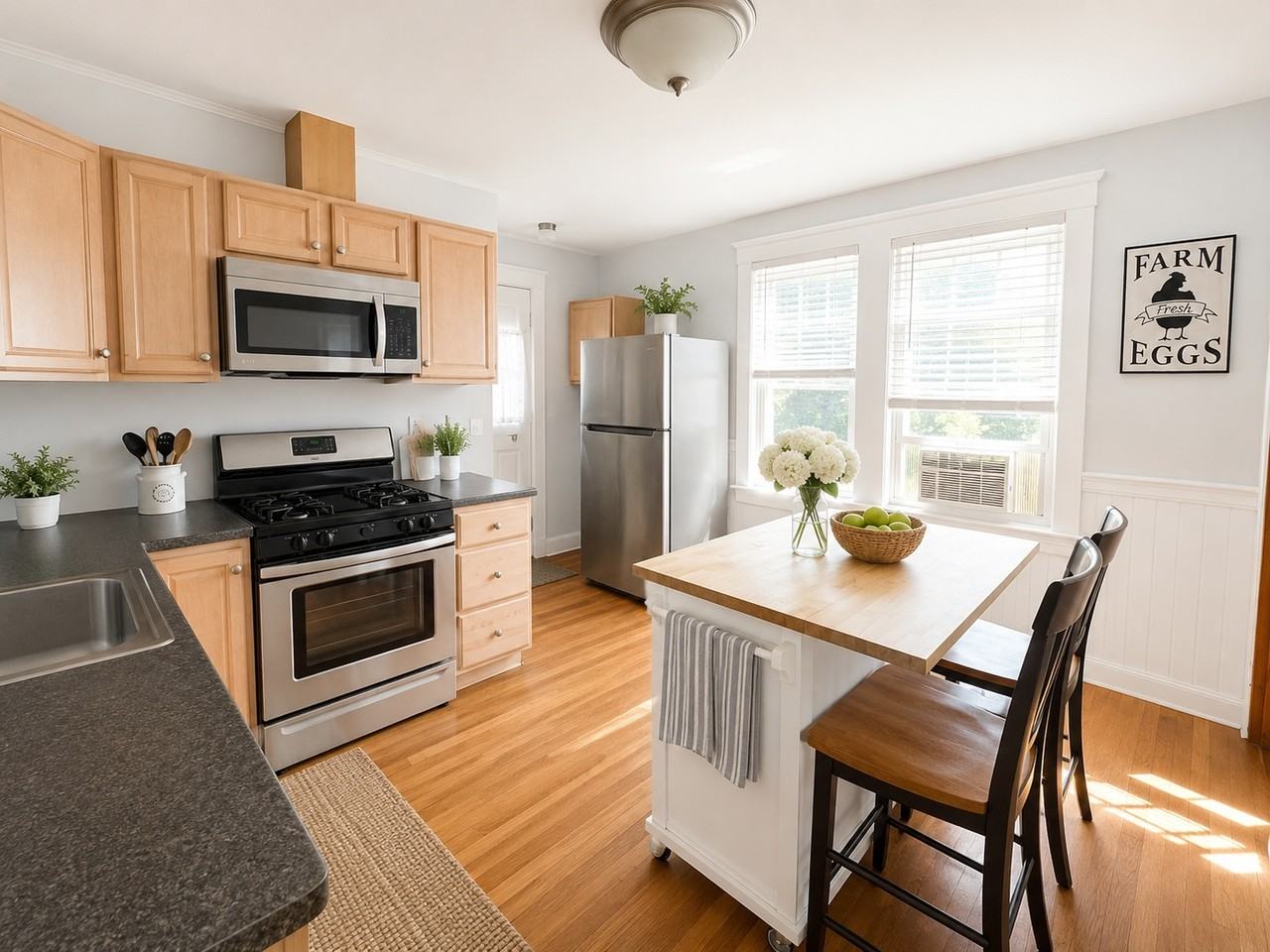 17 Auburndale Ave - Photo 4 of 10