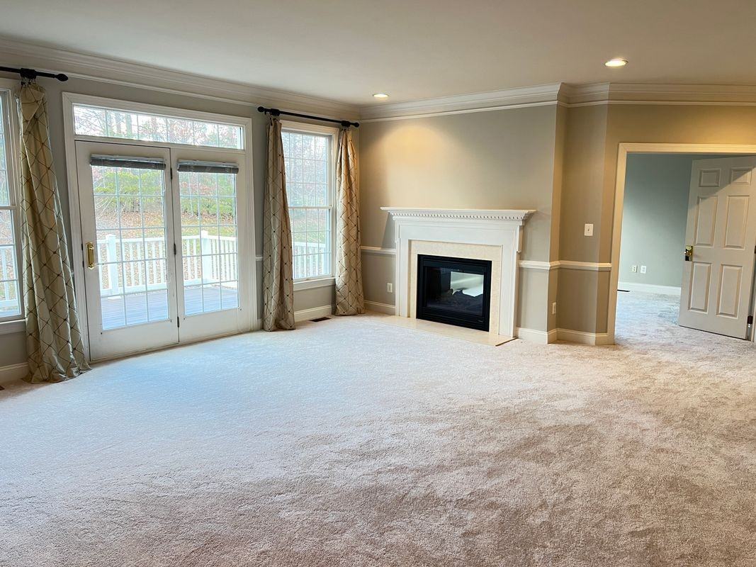 5920 Interlachen Ct - Photo 5 of 32