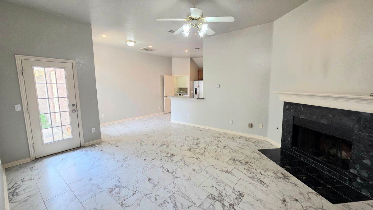 4101 Pinewood Dr - Photo 6 of 29