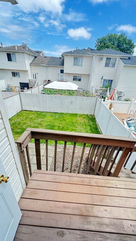 43 Boulder St - Photo 4 of 15