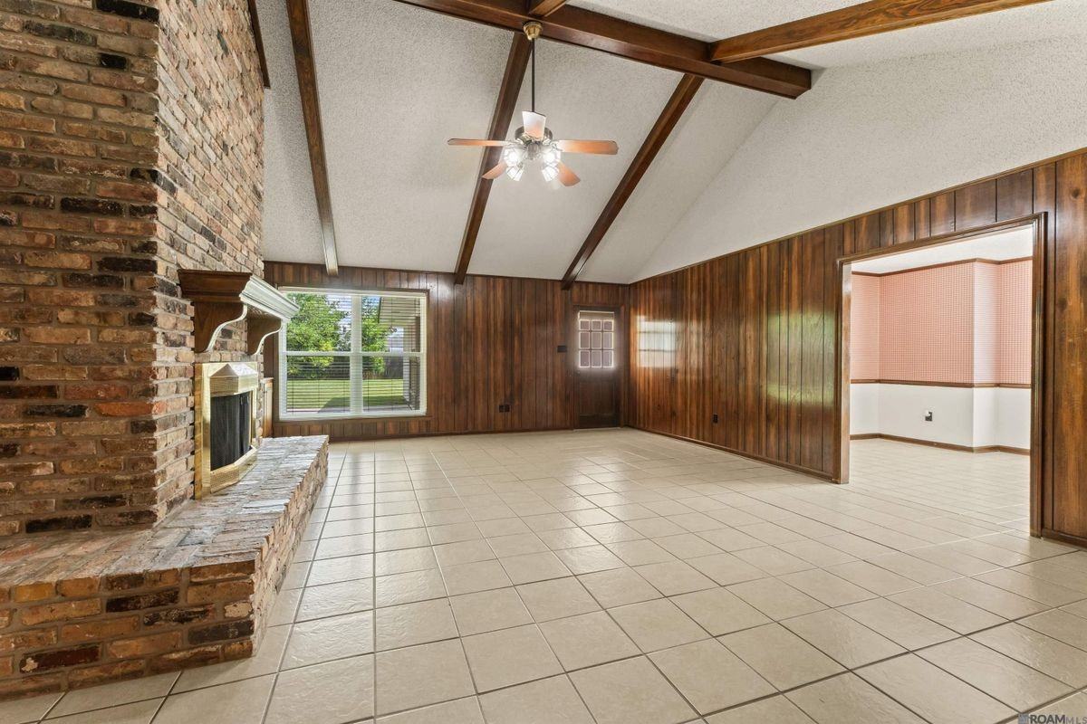 5431 Charing Way Ave - Photo 3 of 15